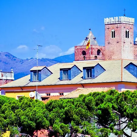 Al Palazzo Del Mare 게스트하우스 알벤가